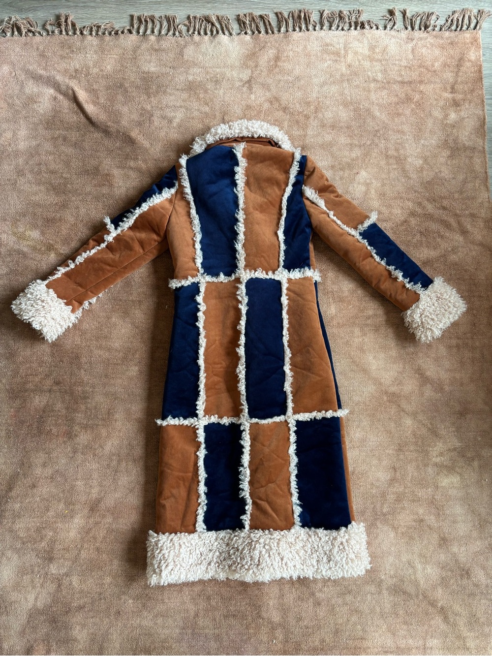 Kimchi Blue Ember Patchwork Faux Fur Coat Navy Rust S - Picture 4 of 8